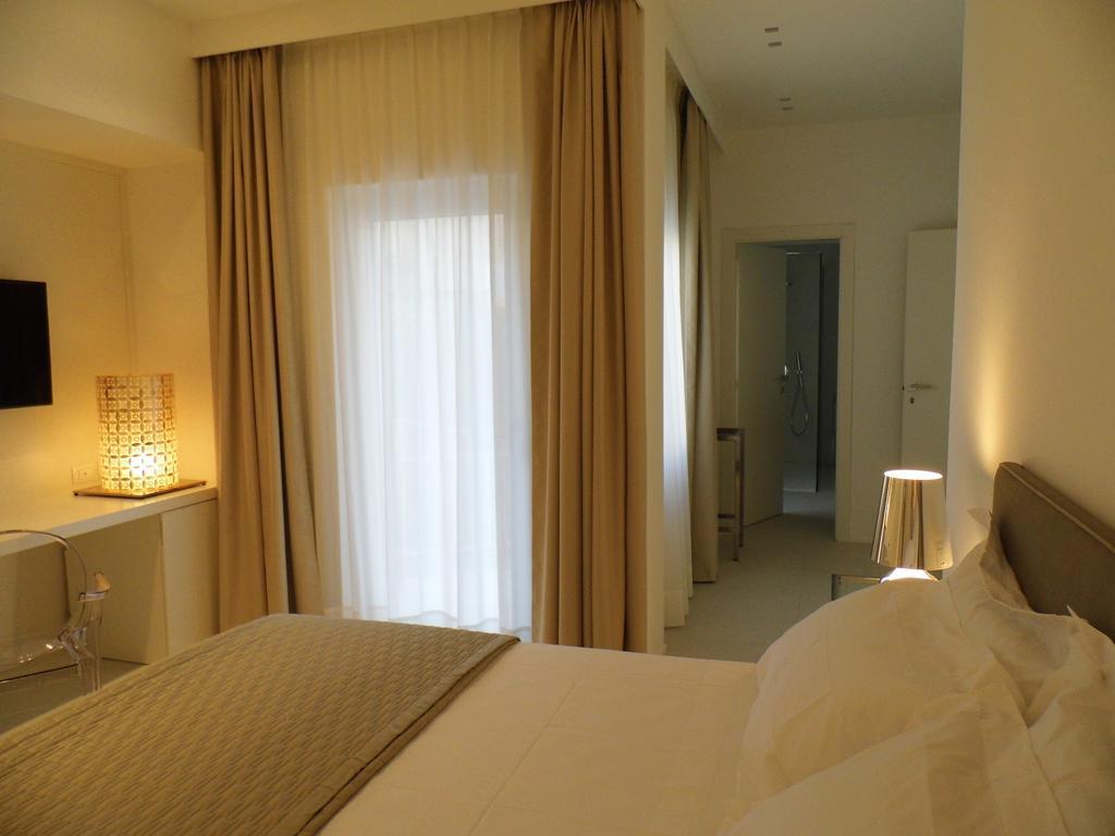 Siracusa Luxury Apartment Ρέτζιο ντι Καλάμπρια Δωμάτιο φωτογραφία